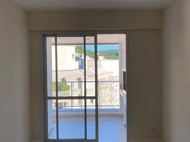 #3320 - Apartamento para Venda em Florianópolis - SC