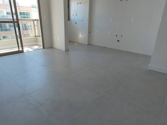 #3401 - Apartamento para Venda em Florianópolis - SC