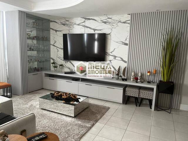 #3521 - Apartamento para Venda em Florianópolis - SC