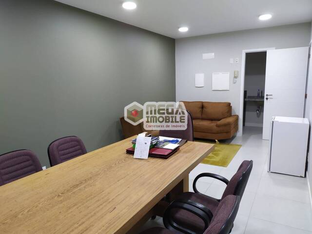 Sala para Venda em Florianópolis - 5