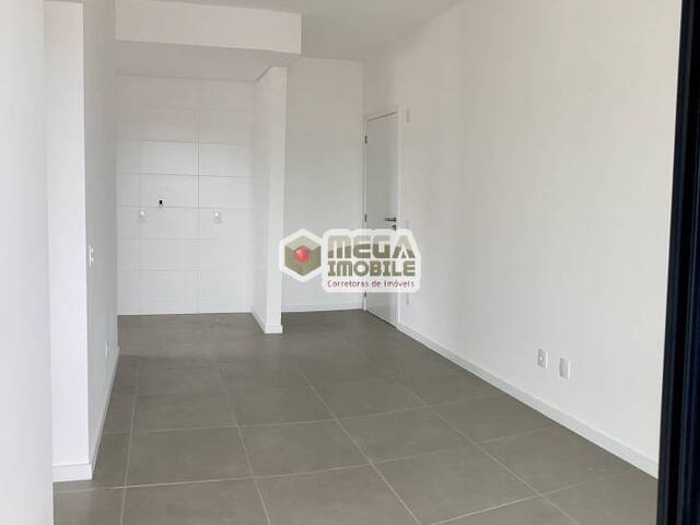 Apartamento para Venda em Florianópolis - 4