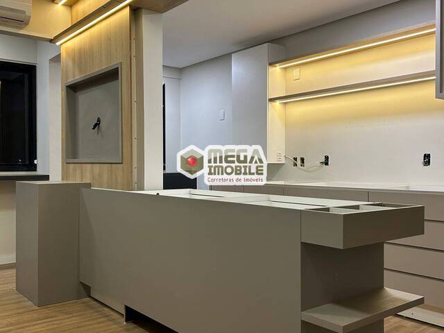 #3667 - Apartamento para Venda em Florianópolis - SC