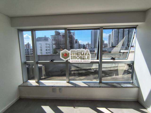 Sala para Venda em Florianópolis - 4