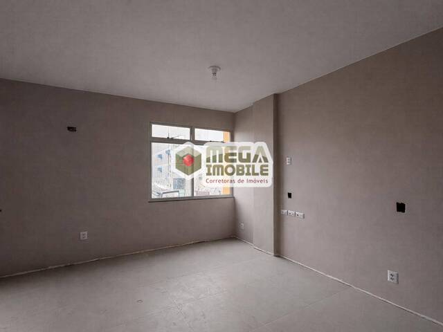 Sala para Venda em Florianópolis - 2