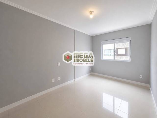 #4121 - Apartamento para Venda em Florianópolis - SC - 3