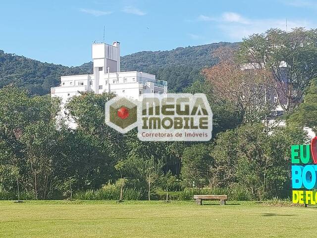 Apartamento para Venda em Florianópolis - 2