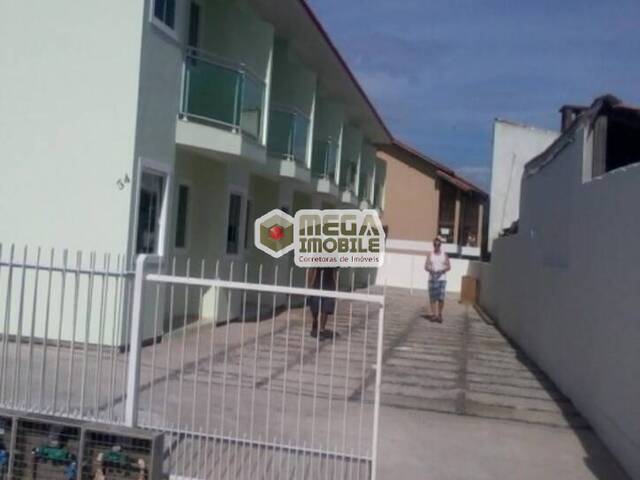 #746 - Duplex geminado para Locação em Florianópolis - SC - 2