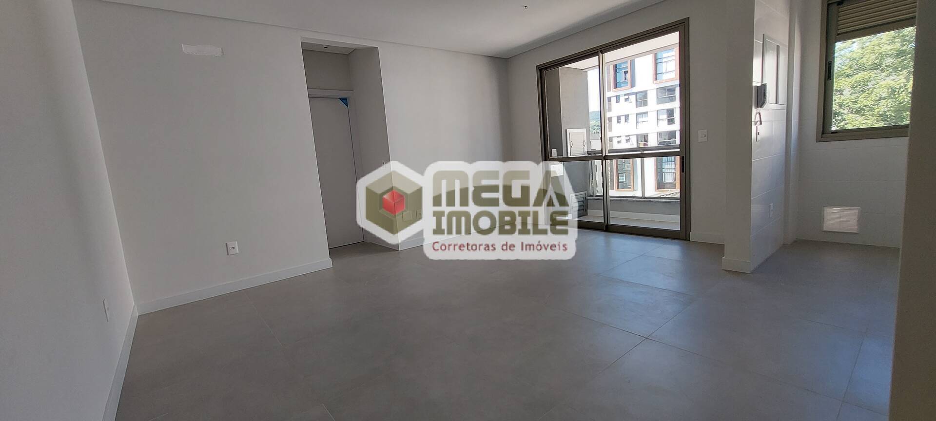 Apartamento NOVO ao lado UFSC, otimo padrão, 3 dormitorios