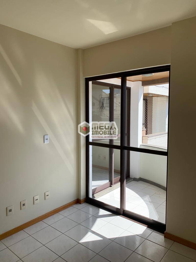 Apartamento à venda com 2 quartos, 65m² - Foto 25