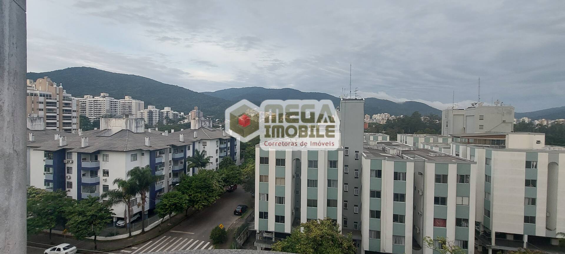 Apartamento à venda com 2 quartos, 65m² - Foto 4
