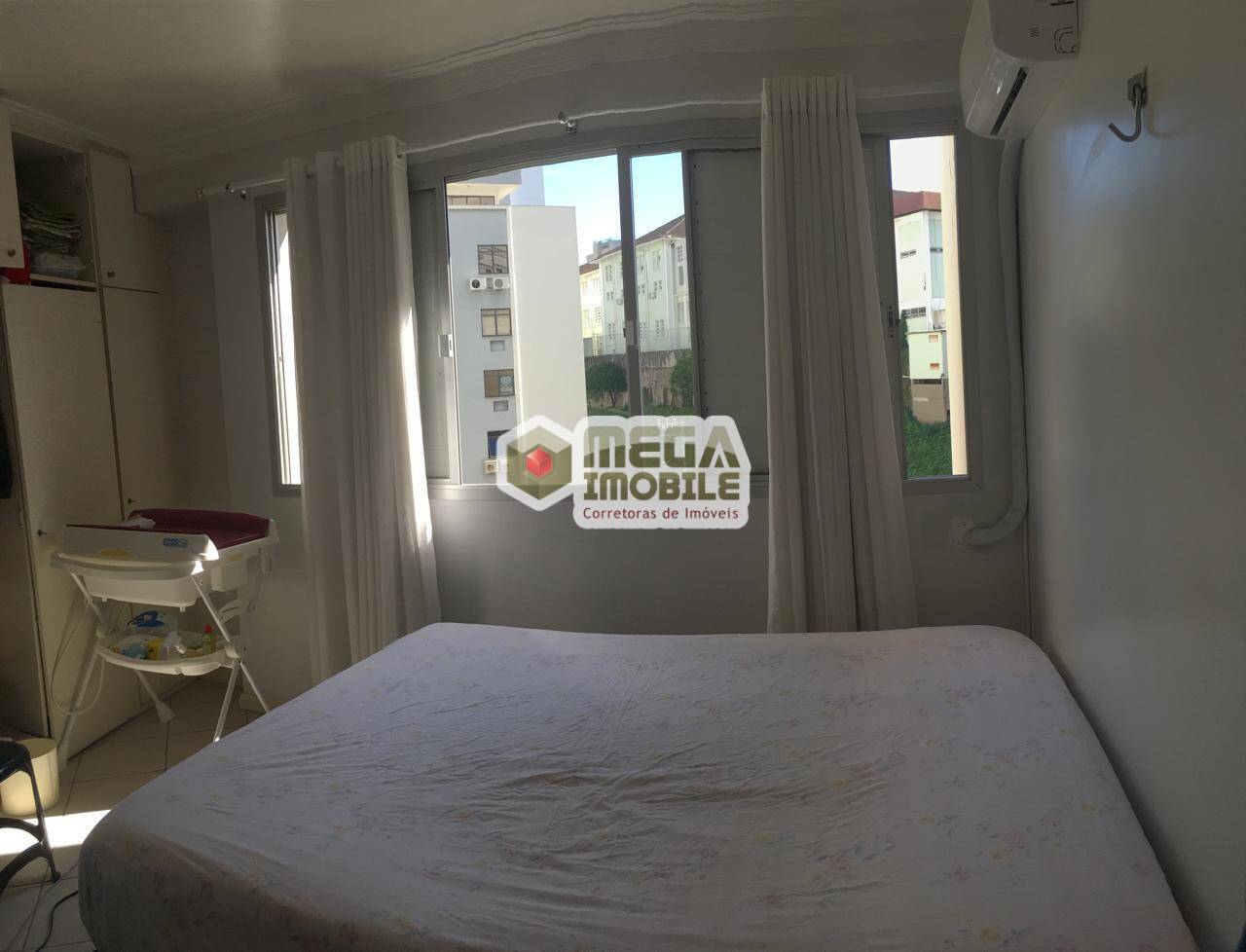 1 dormitorio + escritorio, no av Hercilio Luz.