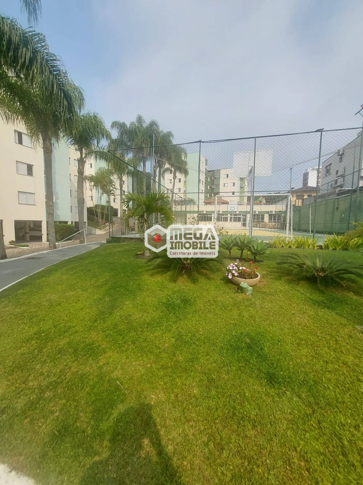 Apartamento à venda com 3 quartos, 86m² - Foto 3