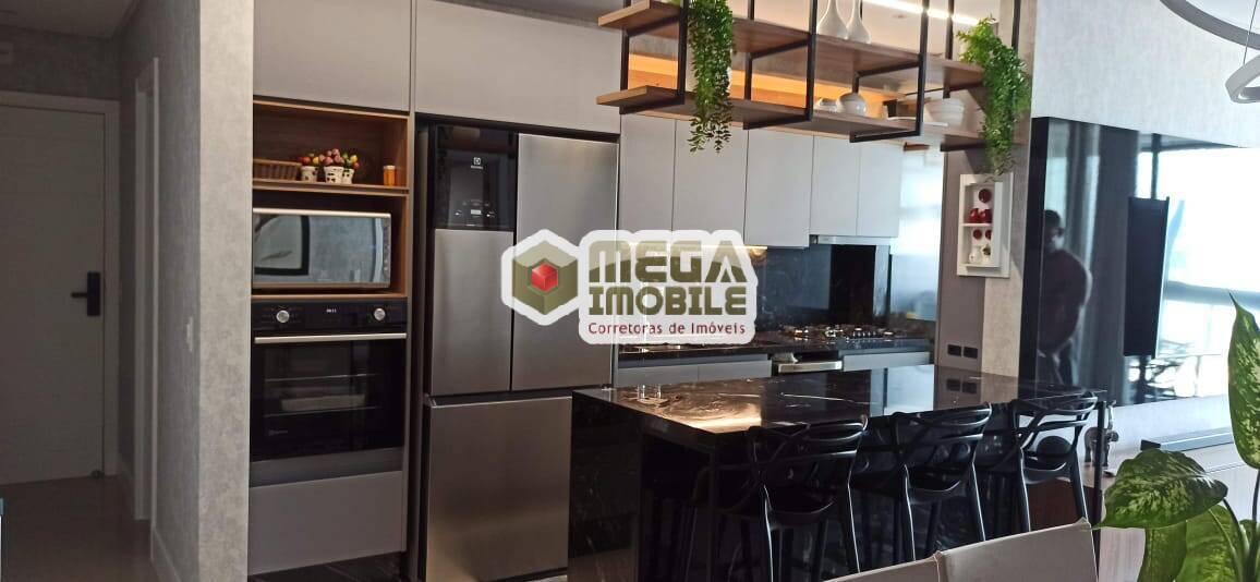 Apartamento à venda com 3 quartos, 102m² - Foto 1