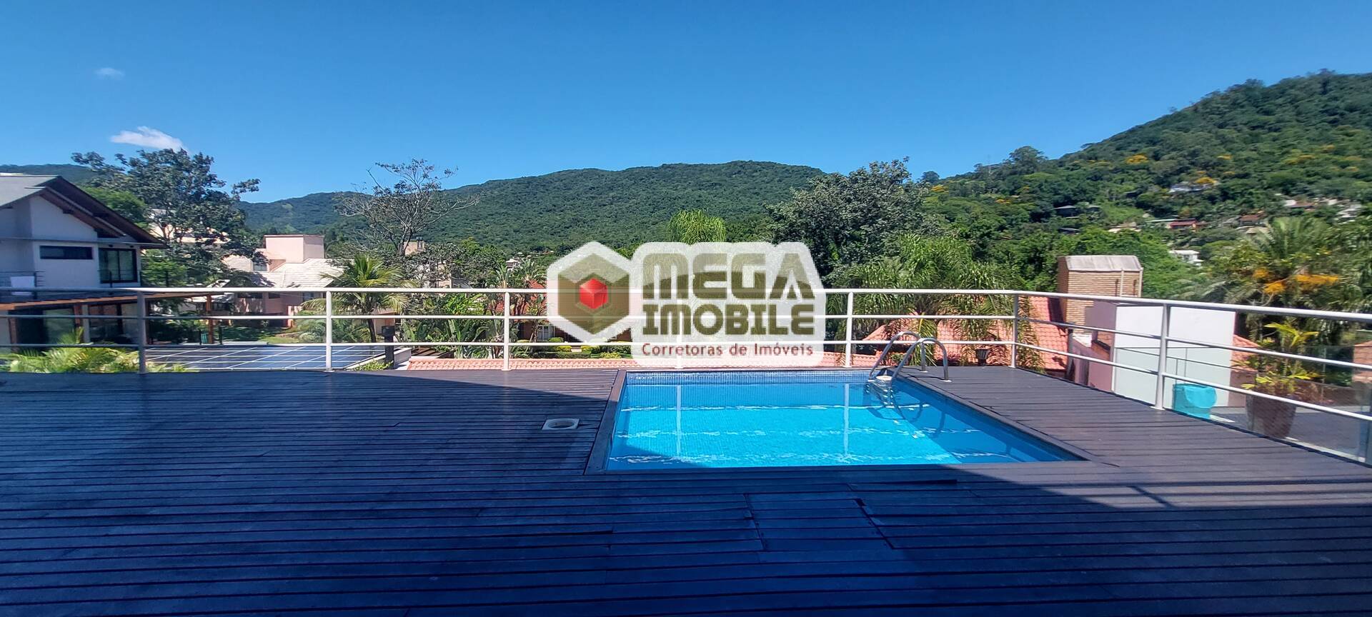 Casa no condomínio mais nobre da região, Lagoa da Conceição, Saulo Ramos