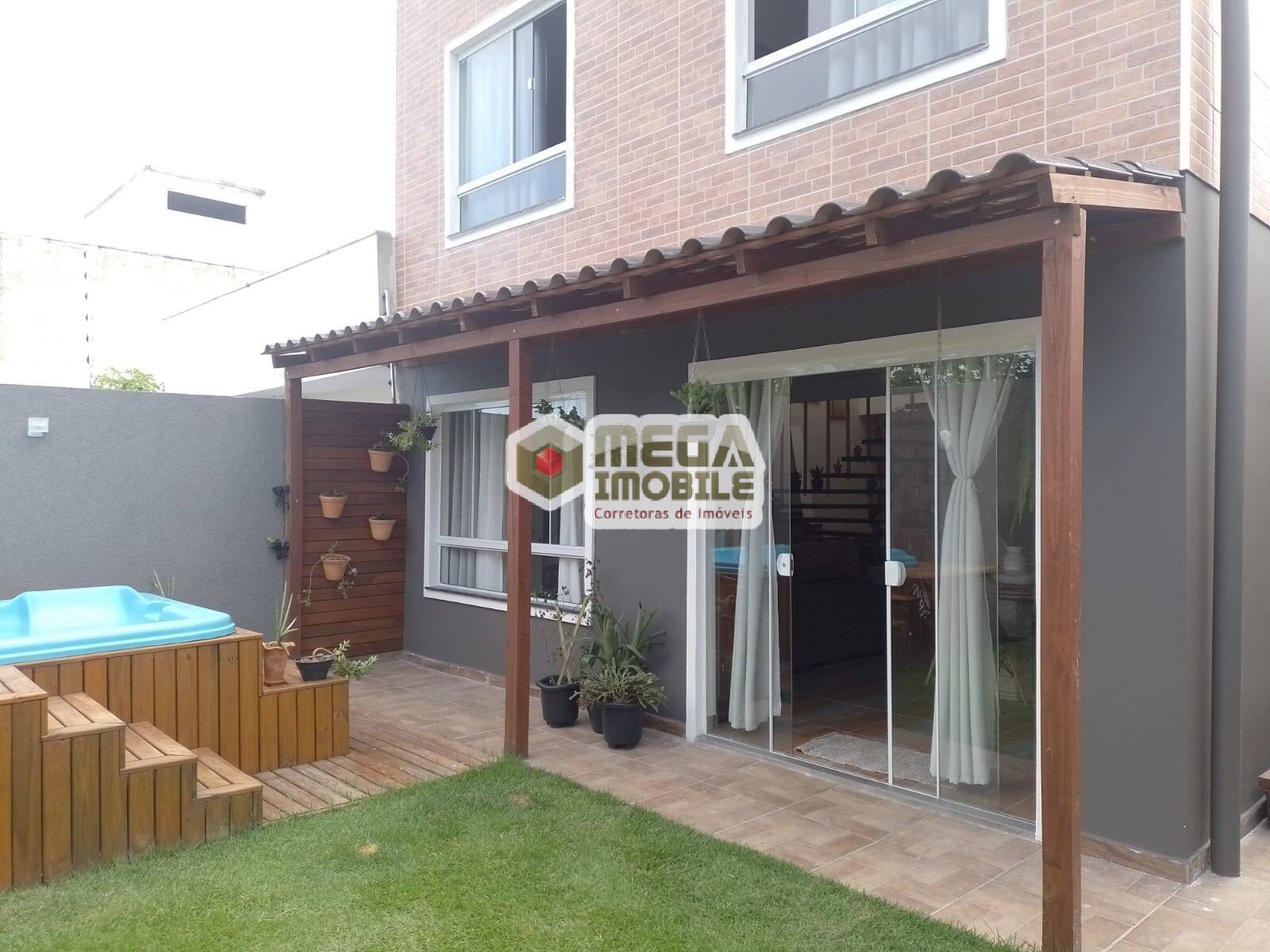 Casa com 3 quartos (suíte) nos Ingleses!