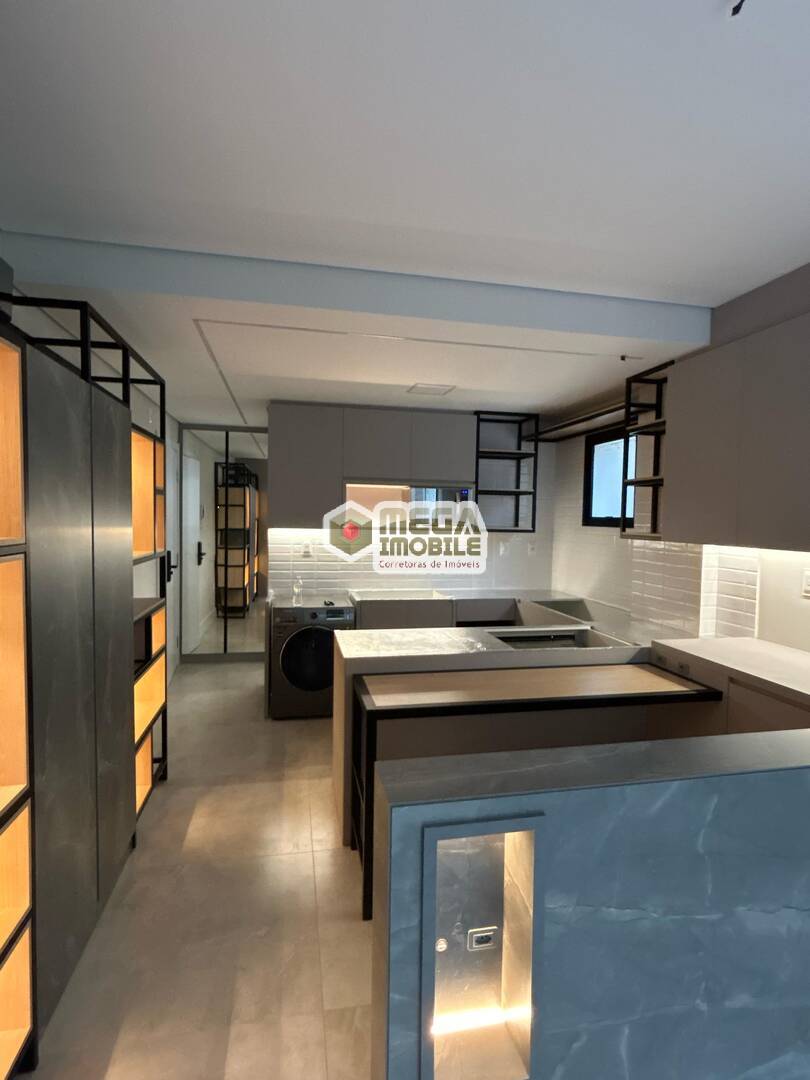 Studio no Cacupé a 30 m do mar, mobiliado ! polo tecnologico