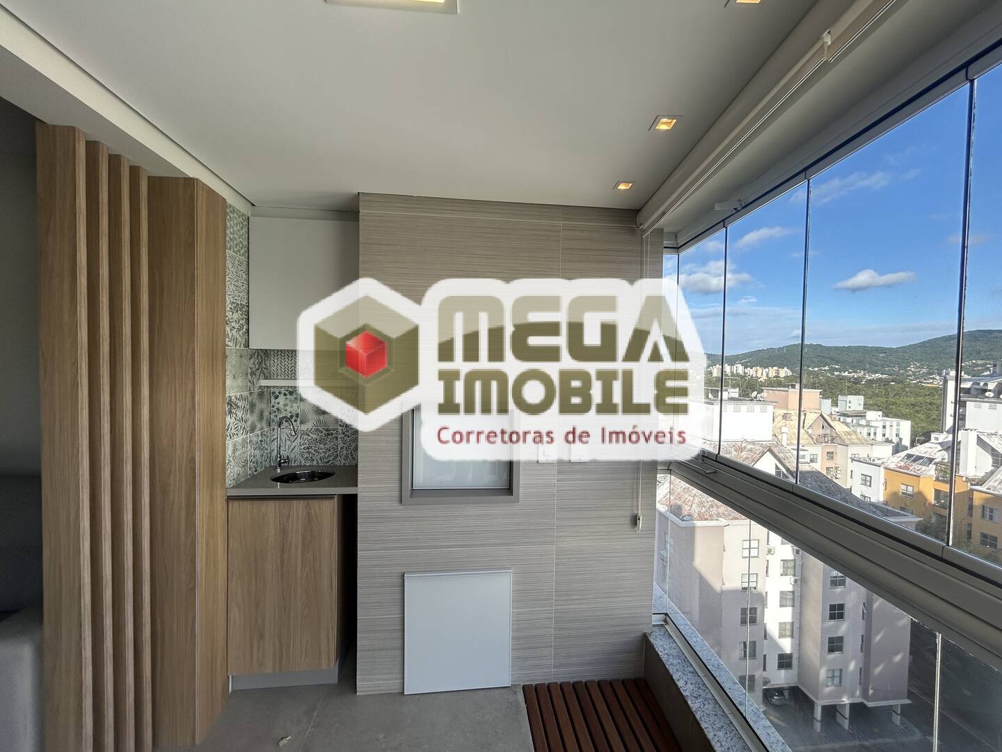 Apartamento à venda com 3 quartos, 89m² - Foto 1