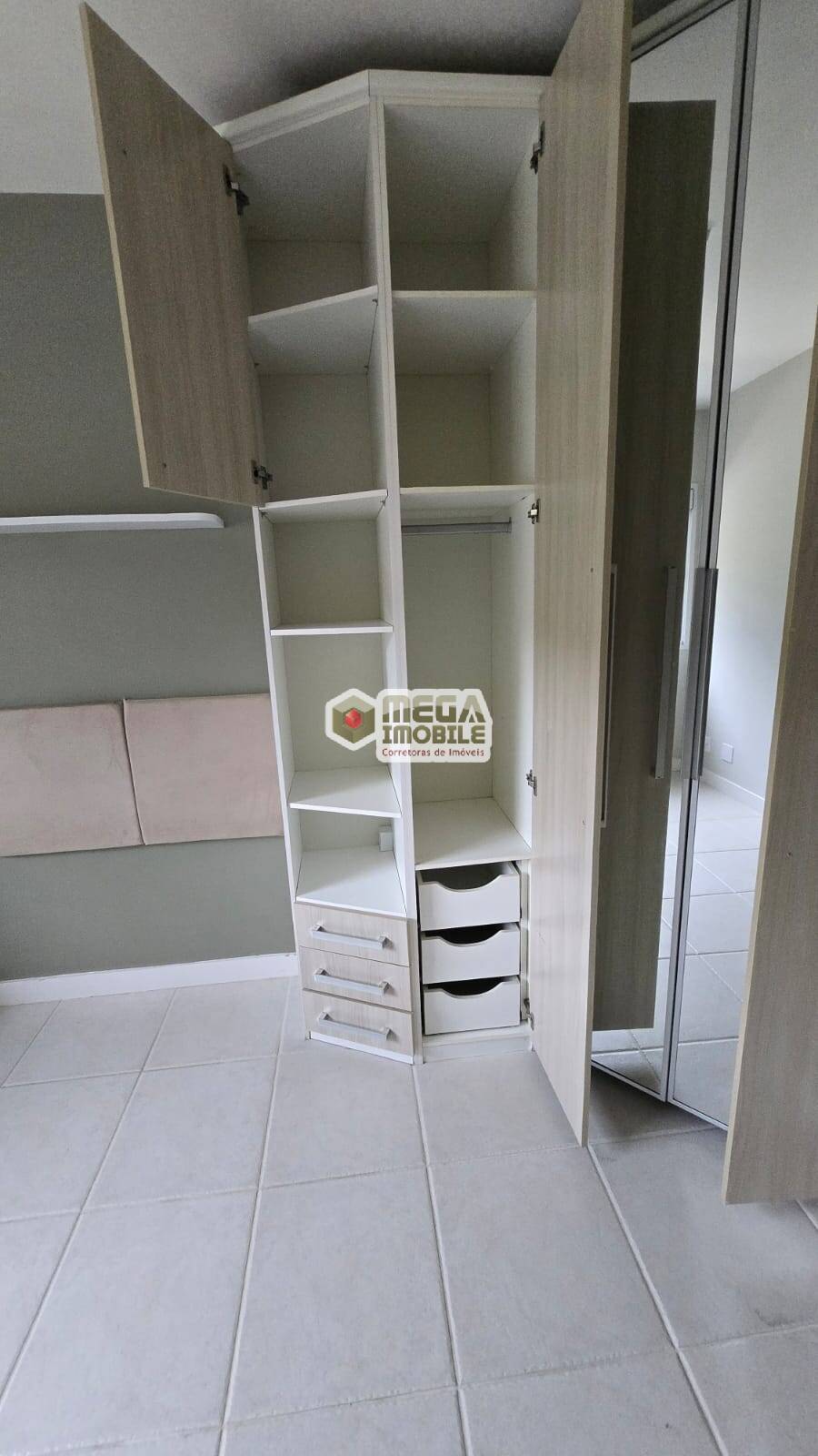 Apartamento à venda com 2 quartos, 60m² - Foto 7