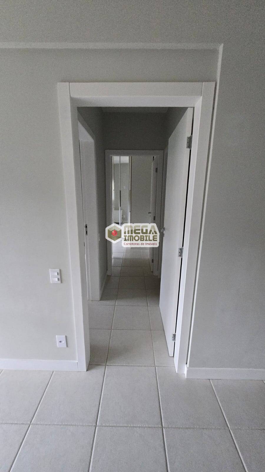 Apartamento à venda com 2 quartos, 60m² - Foto 12