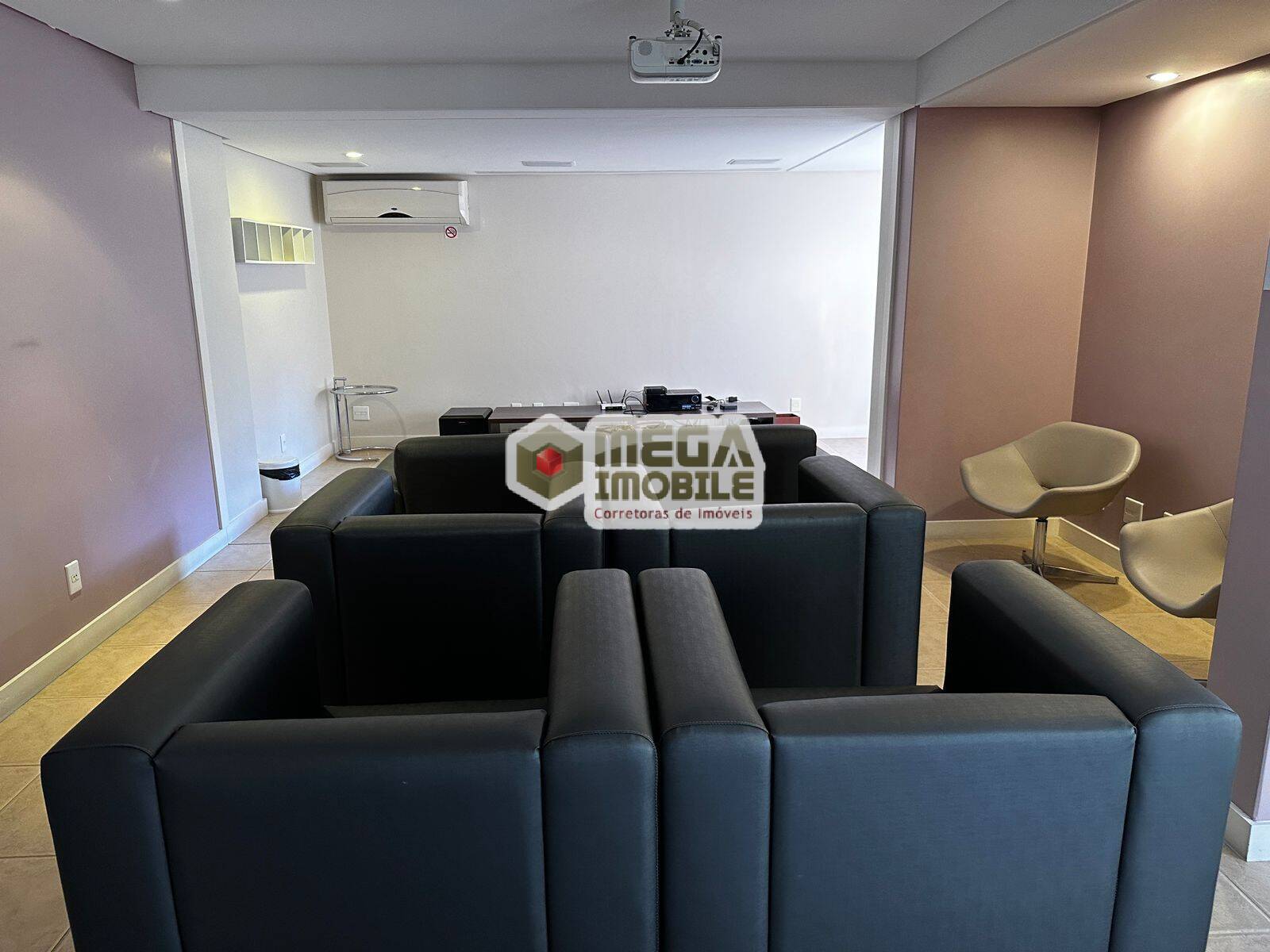 Apartamento à venda com 2 quartos, 60m² - Foto 37