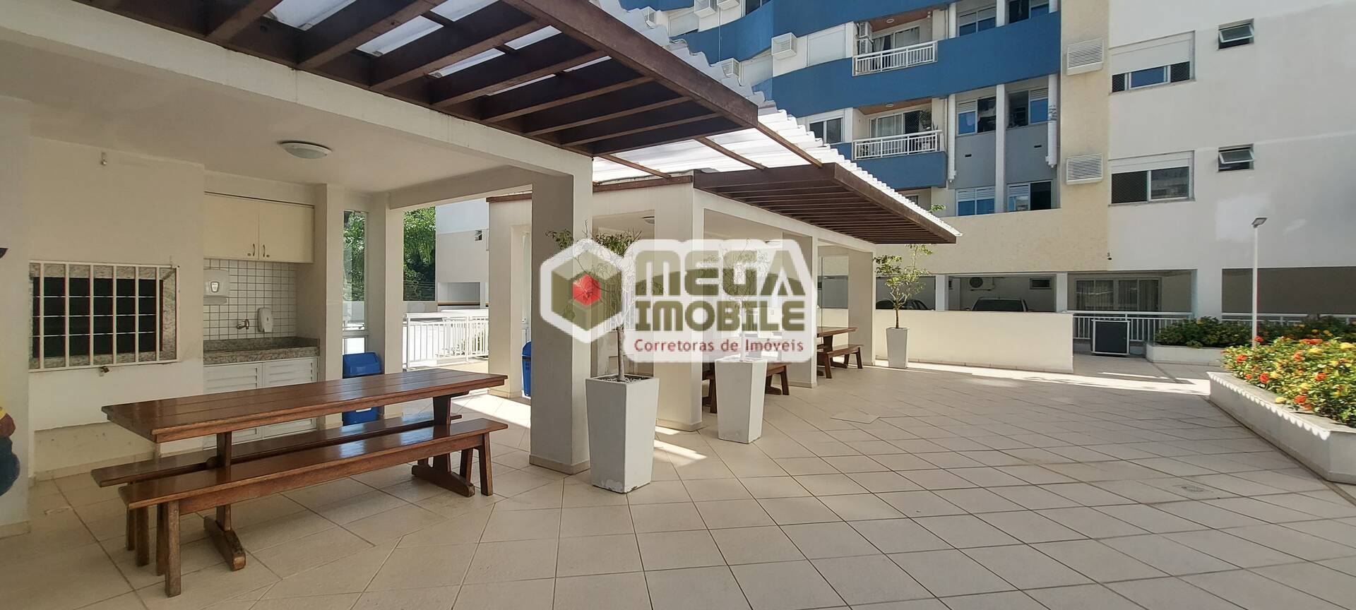 Apartamento à venda com 2 quartos, 60m² - Foto 33