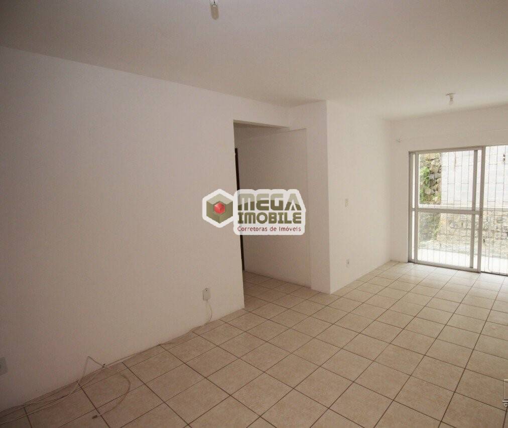 Apartamento no bairro Corrego Grande, oportunidade! 3 dormitórios, depend