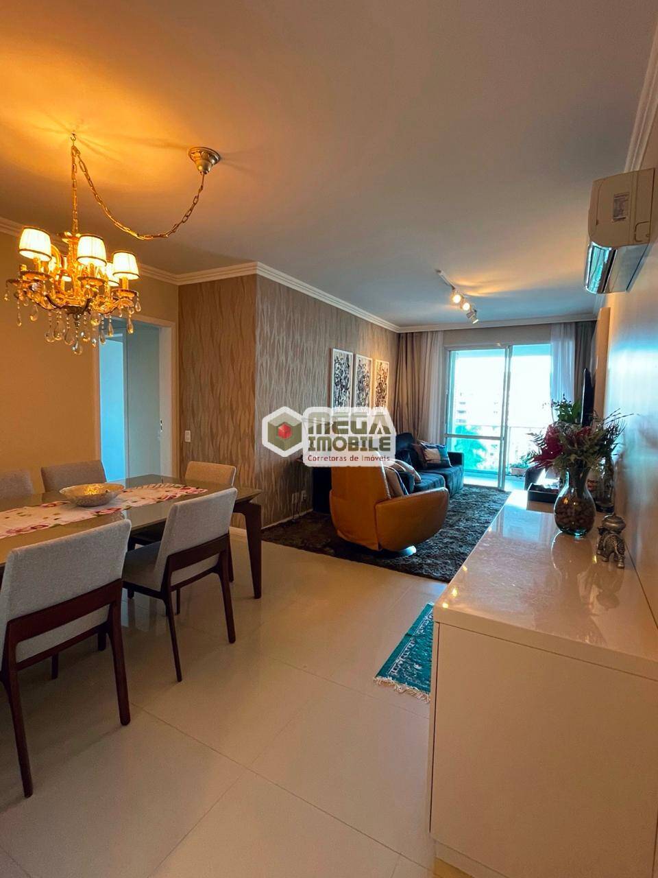 Apartamento no bairro Parque Sao Jorge, 4 dormitorios, 2 vagas