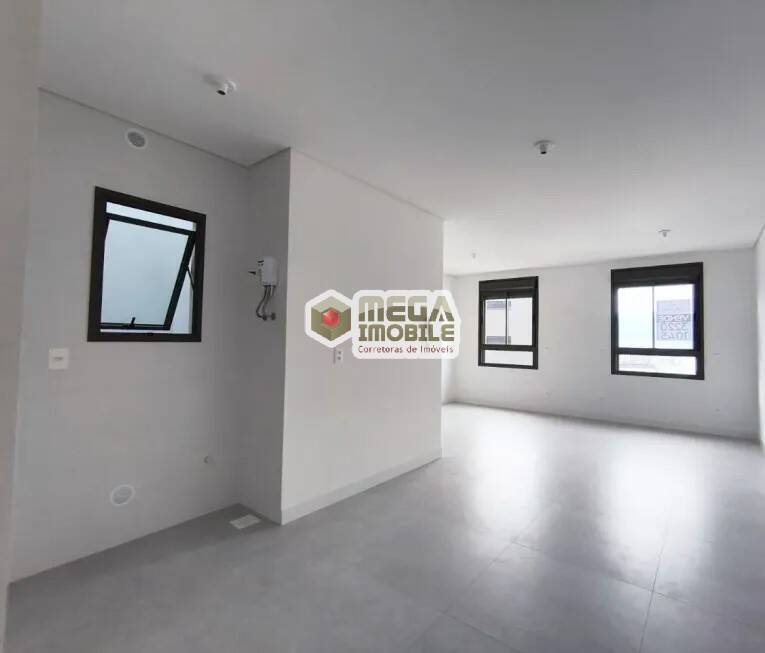 Studio próximo à UFSC,ótima planta, novo, UFSC, Bairro Carvoeira