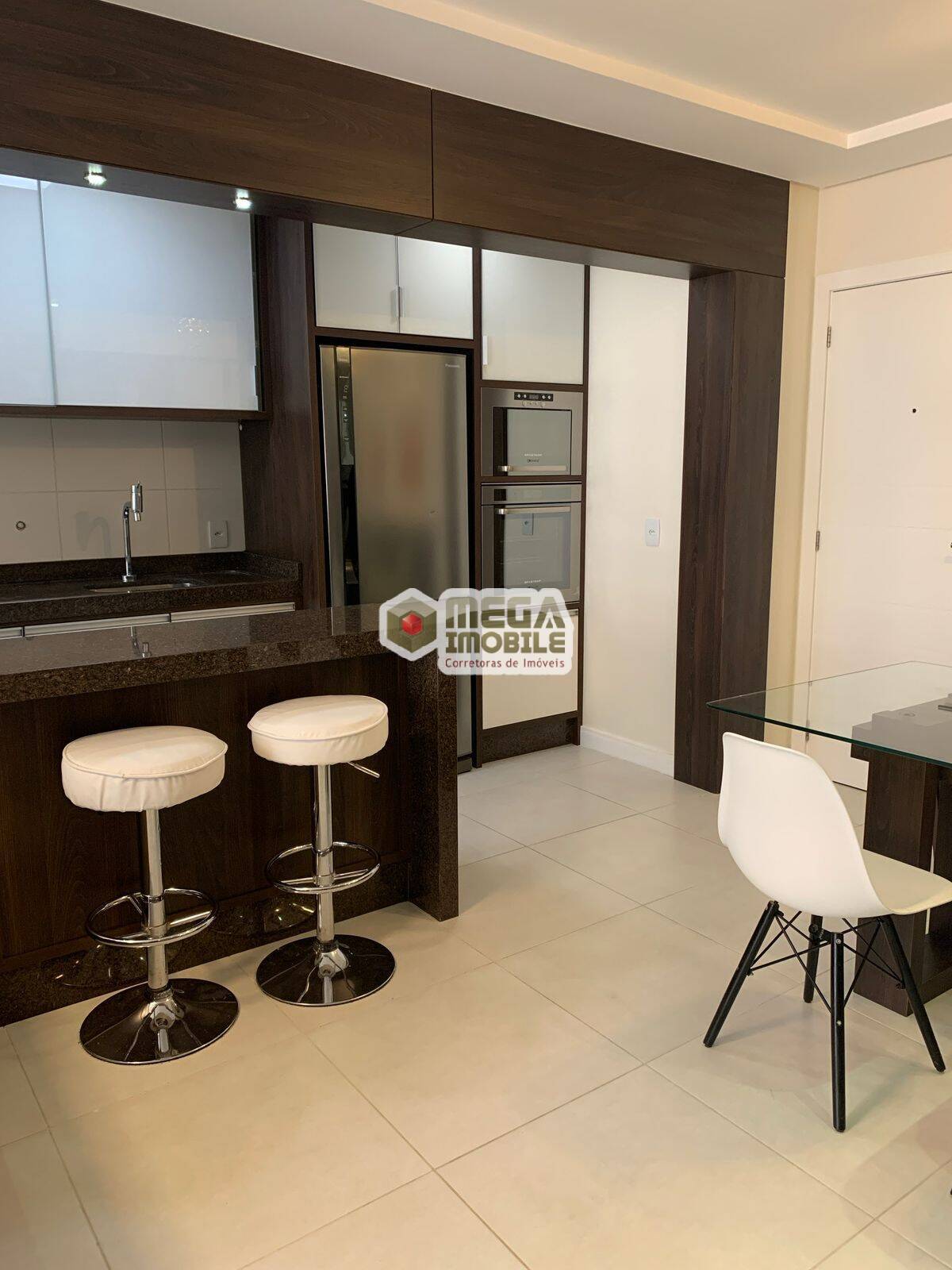 Apartamento à venda com 2 quartos, 70m² - Foto 5