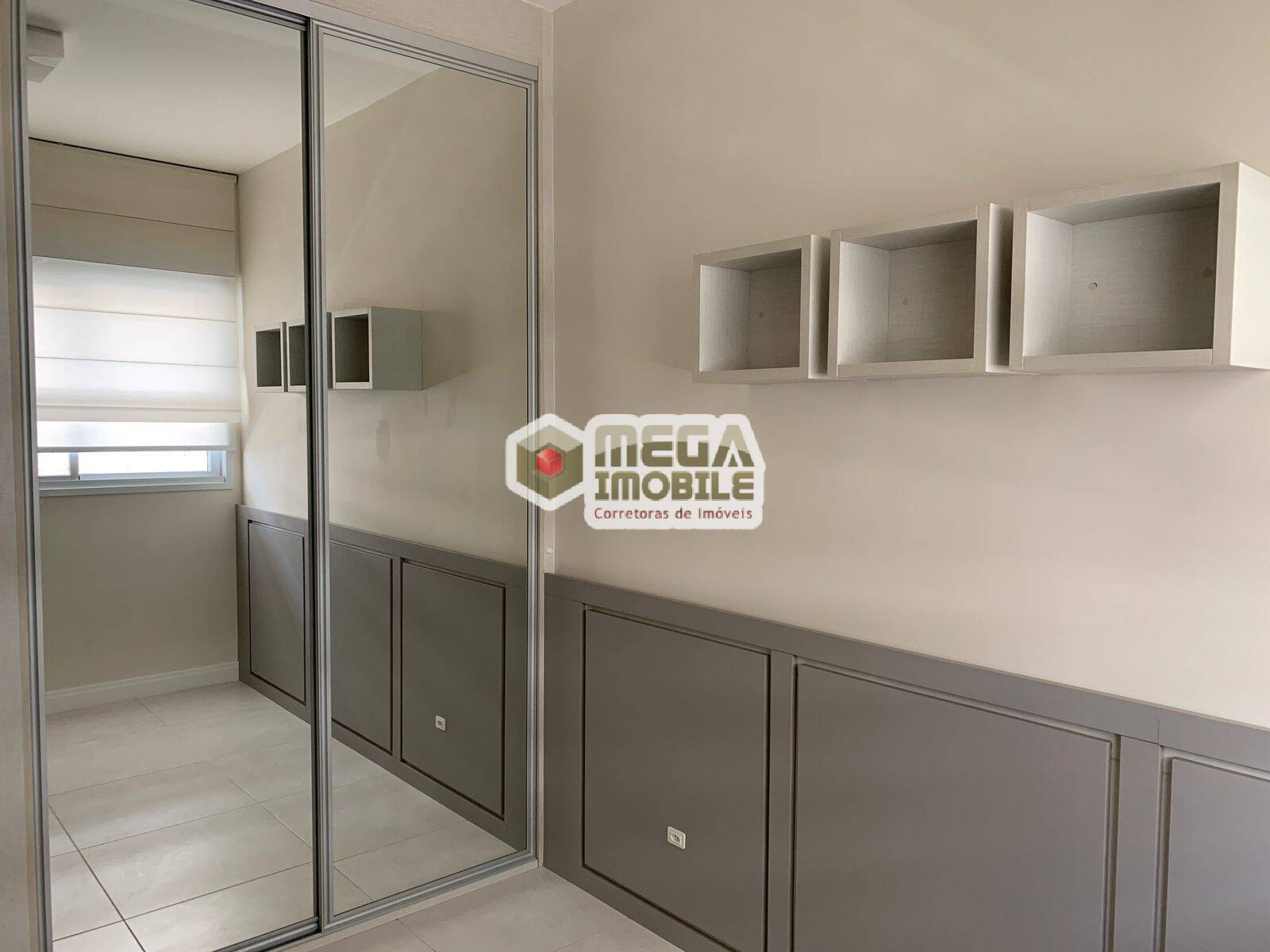Apartamento à venda com 2 quartos, 70m² - Foto 13