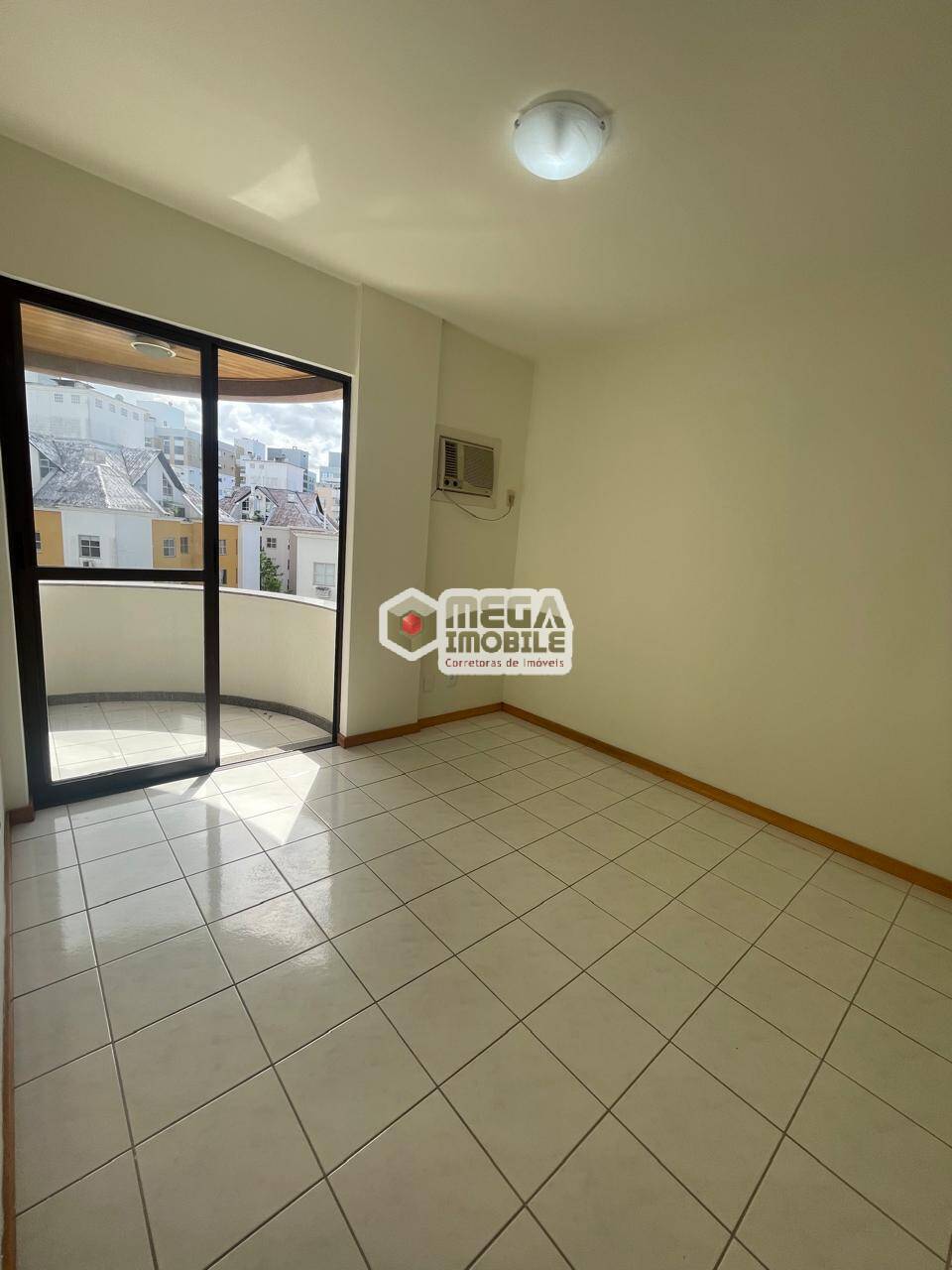 Apartamento à venda com 2 quartos, 65m² - Foto 8