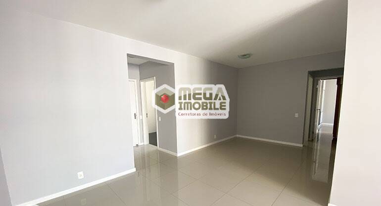 Apartamento à venda com 3 quartos, 122m² - Foto 3