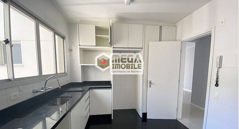 Apartamento à venda com 3 quartos, 122m² - Foto 9