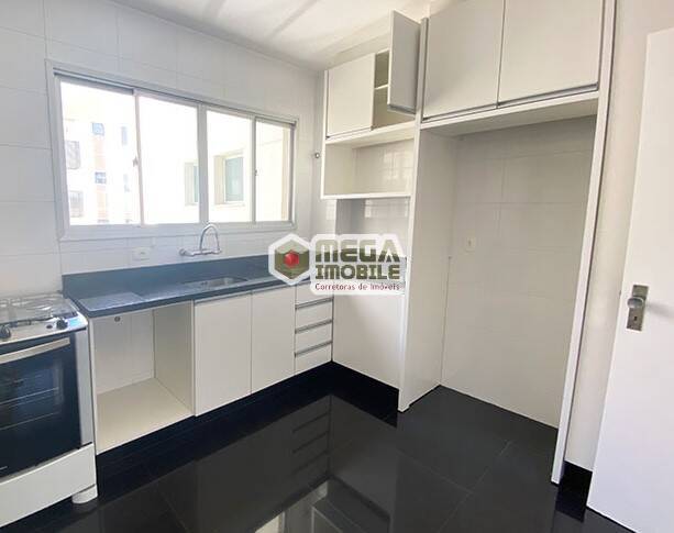 Apartamento à venda com 3 quartos, 122m² - Foto 1