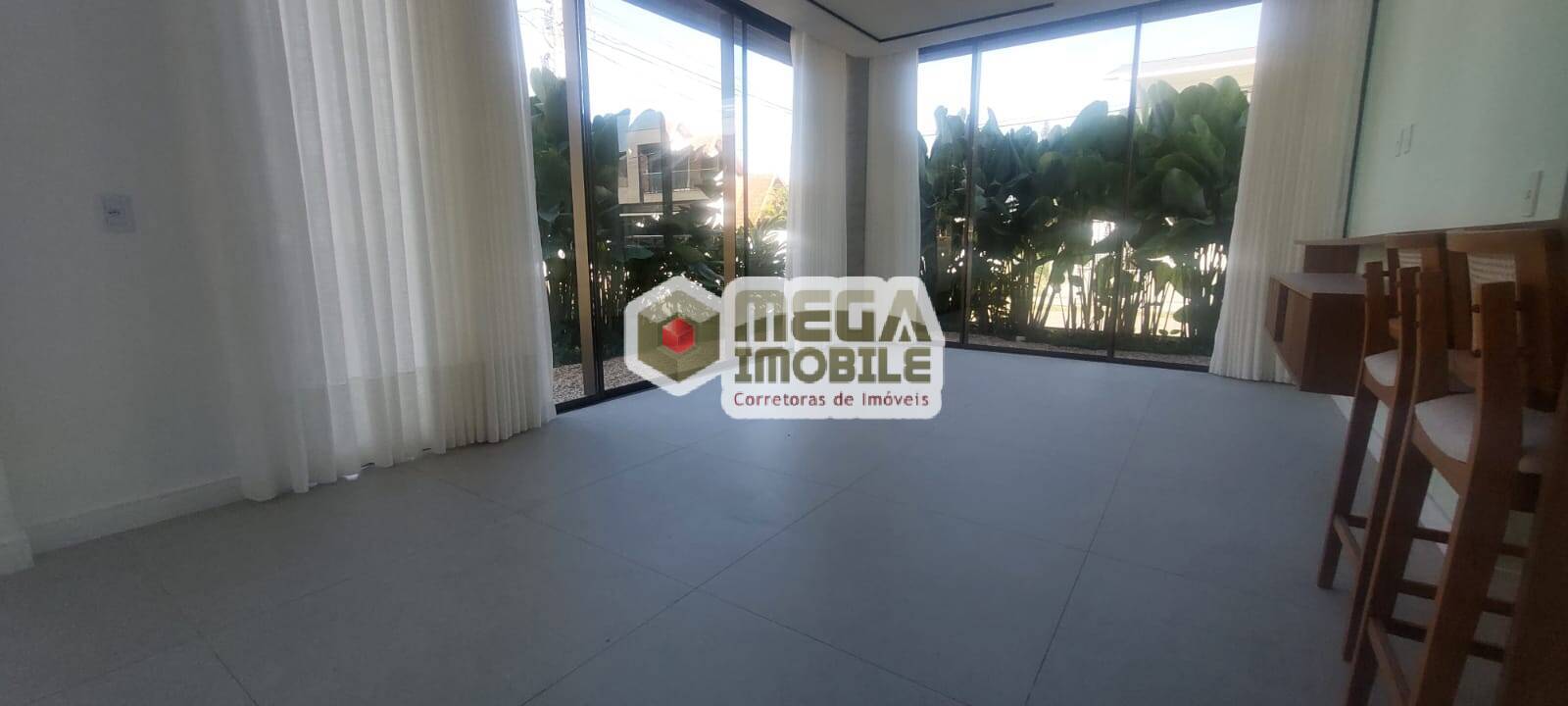 Casa NOVA , 100% mobiliada no Parque Sao Jorge, Santa Monica, com 166 m².