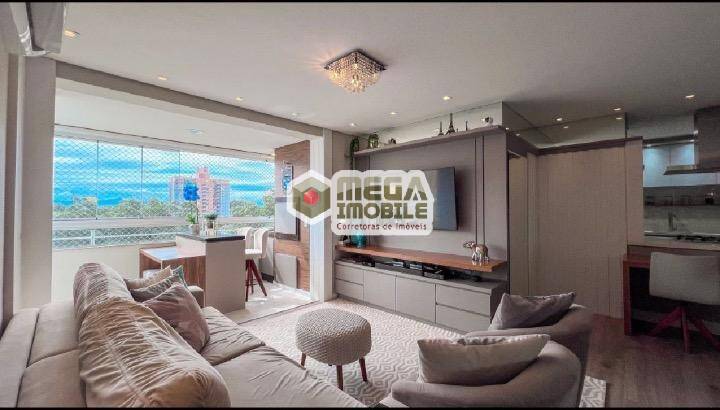 Apto amplo , vista livre, fina mobília, 122m2, Itacorubi, clube