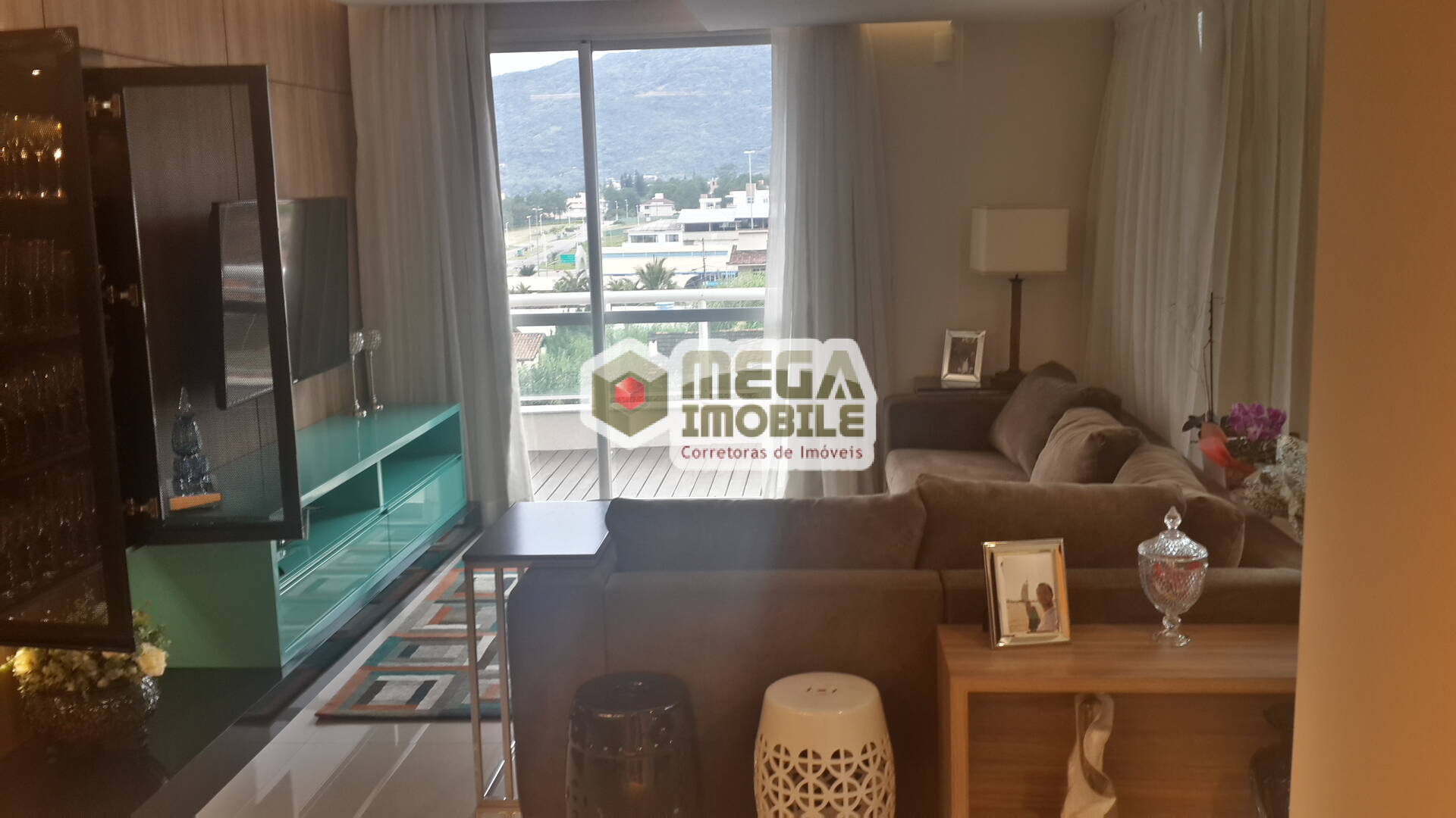 Apartamento à venda com 3 quartos, 199m² - Foto 4