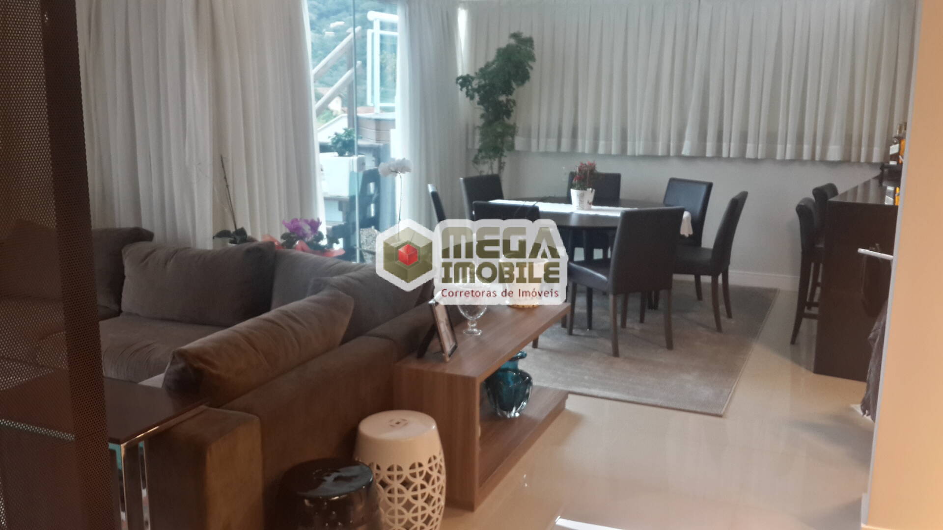 Apartamento à venda com 3 quartos, 199m² - Foto 3