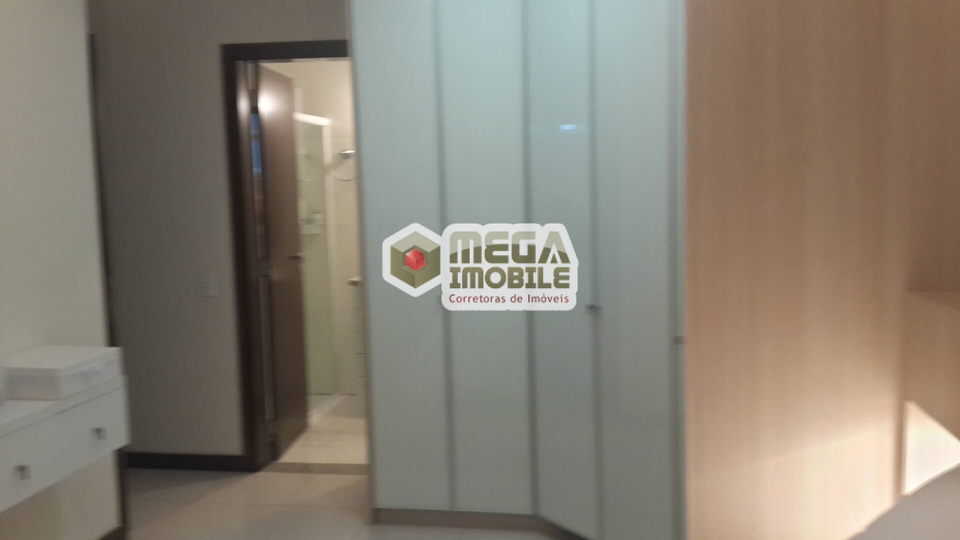 Apartamento à venda com 3 quartos, 199m² - Foto 15