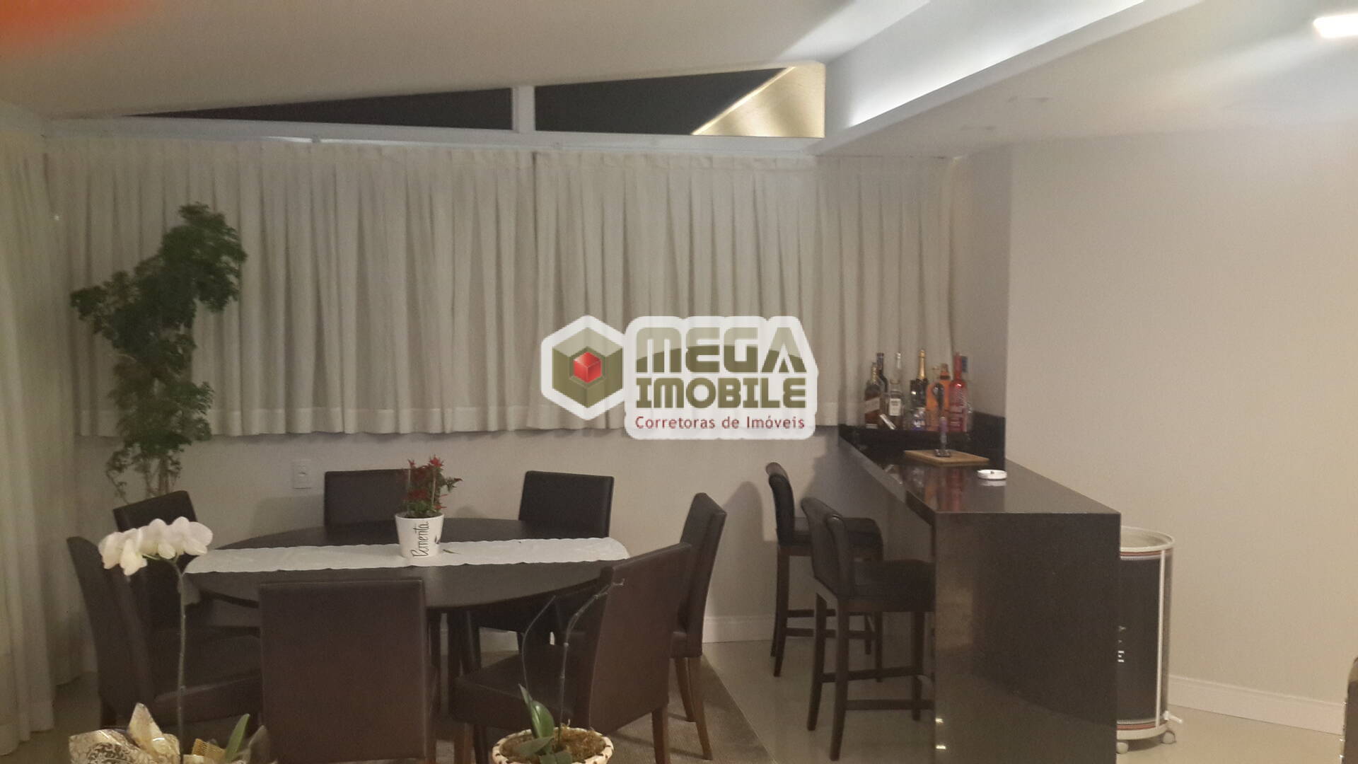 Apartamento à venda com 3 quartos, 199m² - Foto 10