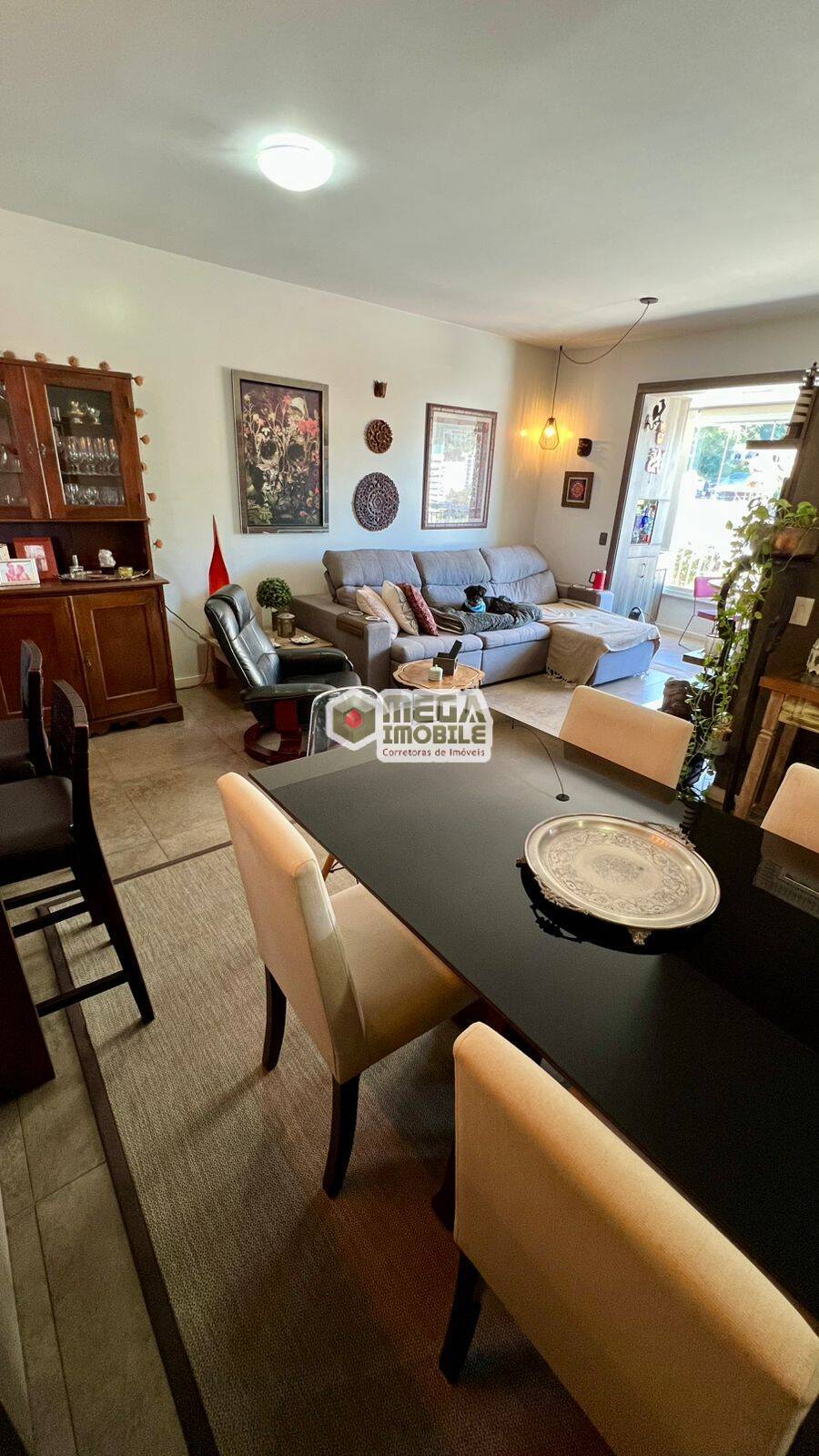 Amplo apartamento Diferenciado 82 m², andar alto, 2 dorm, lazer, Itacorubi