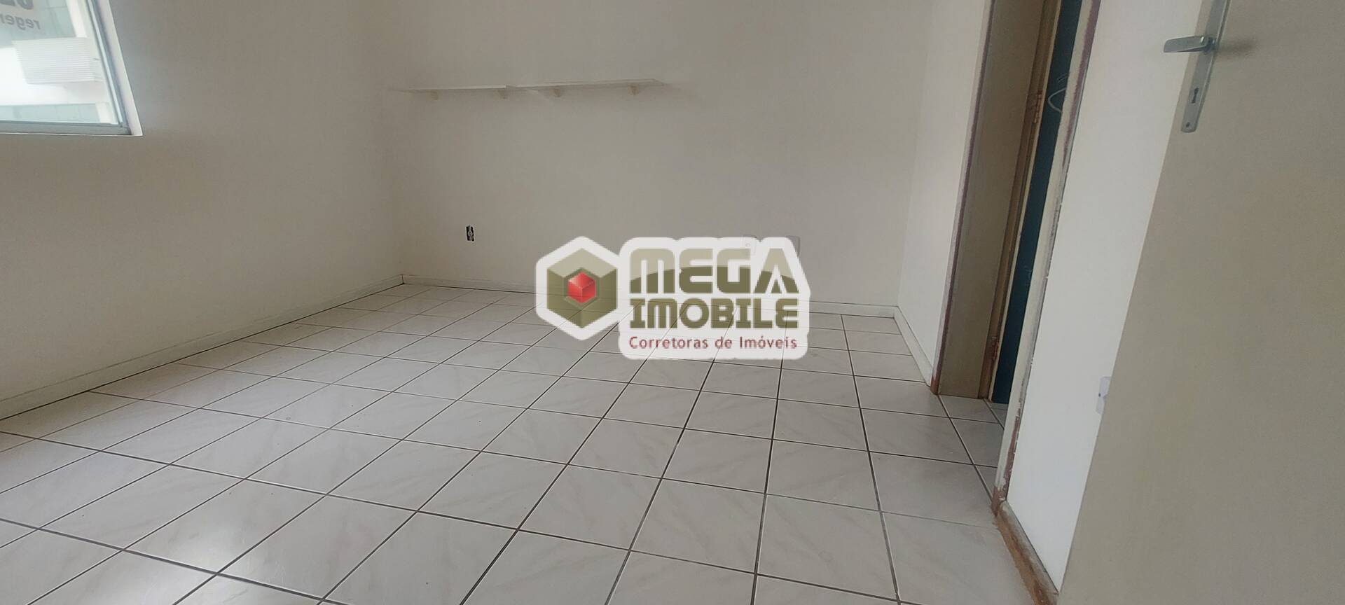 Apartamento à venda com 3 quartos, 75m² - Foto 18