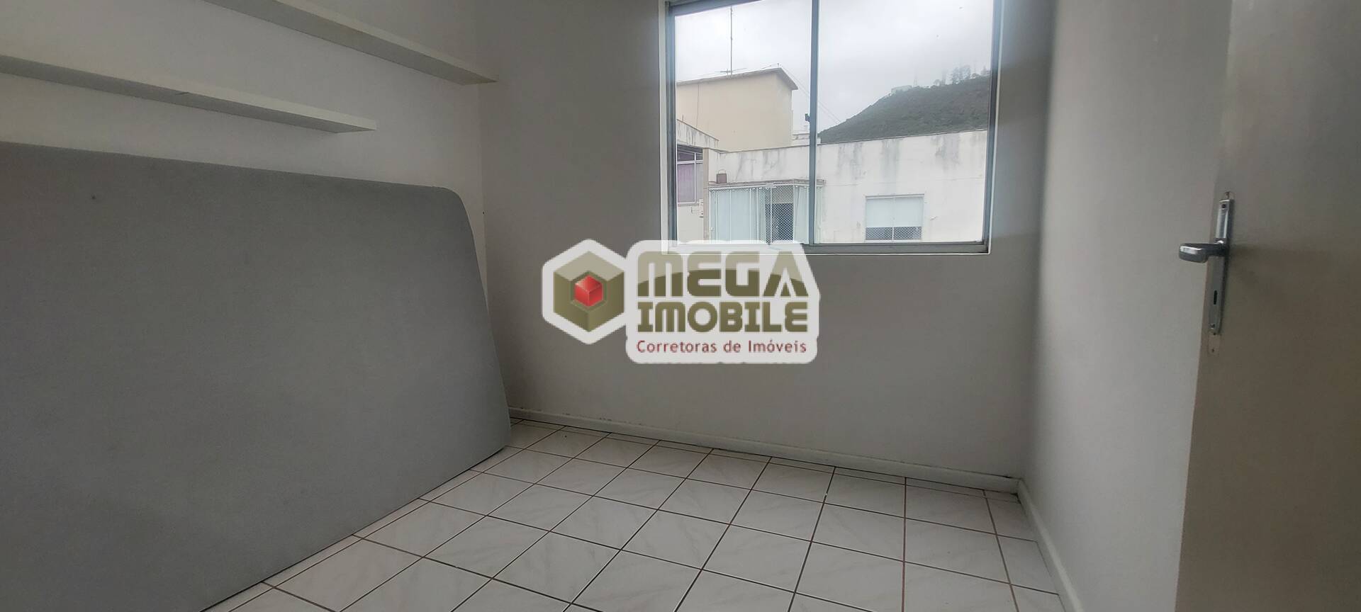 Apartamento à venda com 3 quartos, 75m² - Foto 26