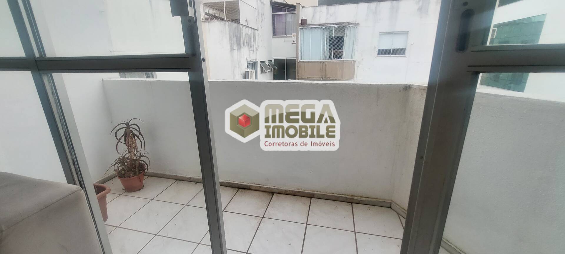 Apartamento à venda com 3 quartos, 75m² - Foto 14