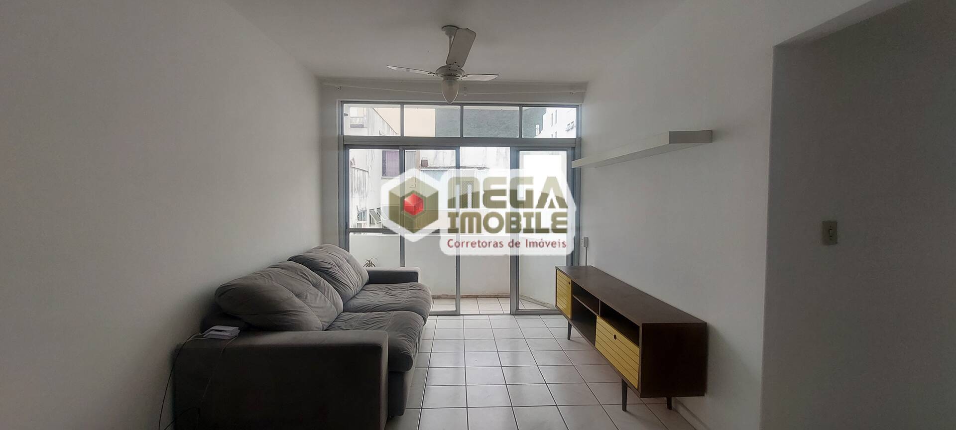 Apartamento à venda com 3 quartos, 75m² - Foto 4