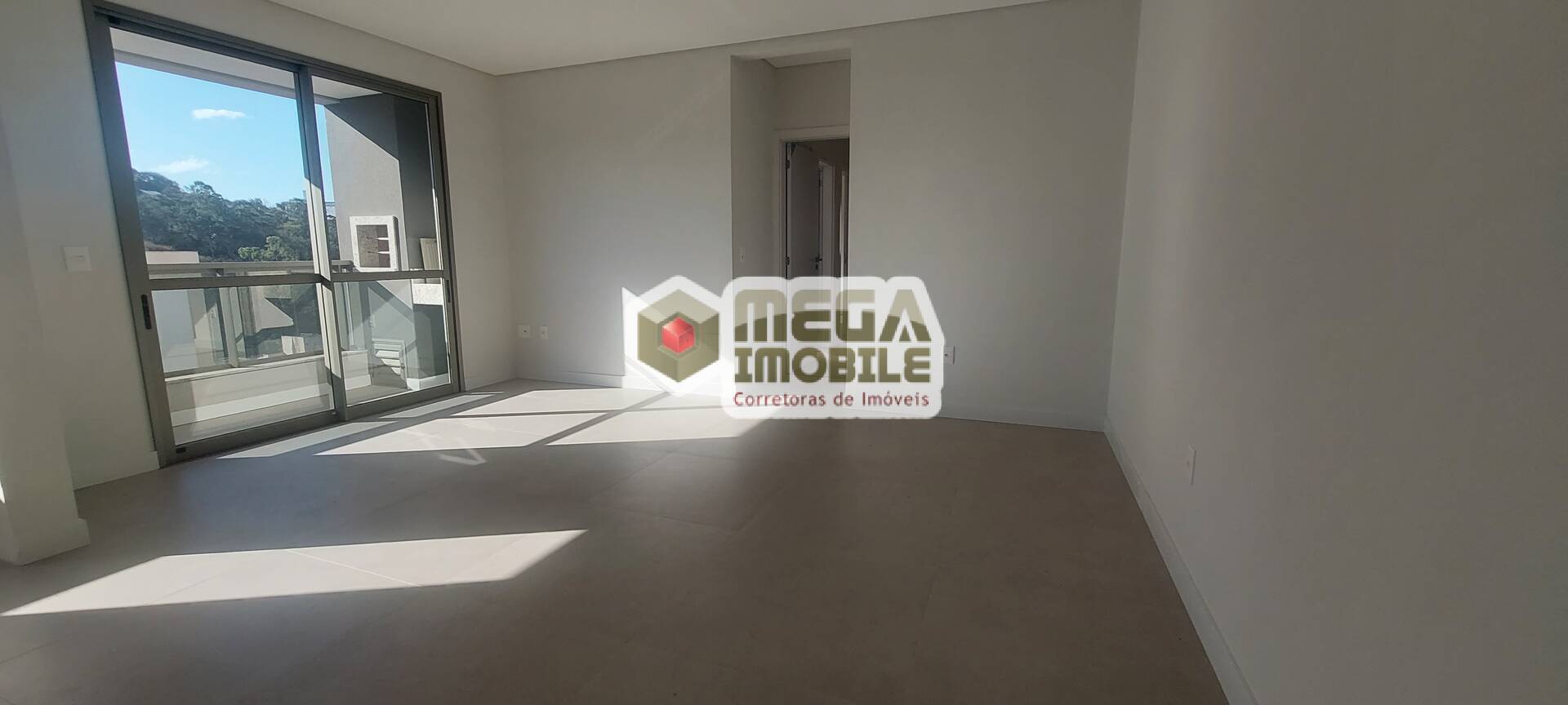 Oportunidade!Apartamento novo, proximo UFSC, 3 dorm (suíte), rua sossegada!