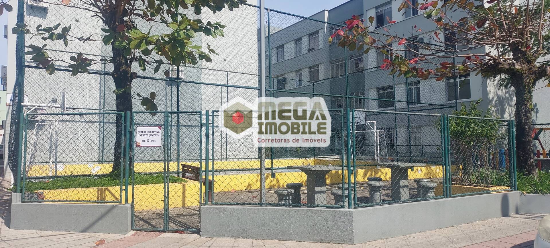 Apartamento à venda com 2 quartos, 55m² - Foto 28