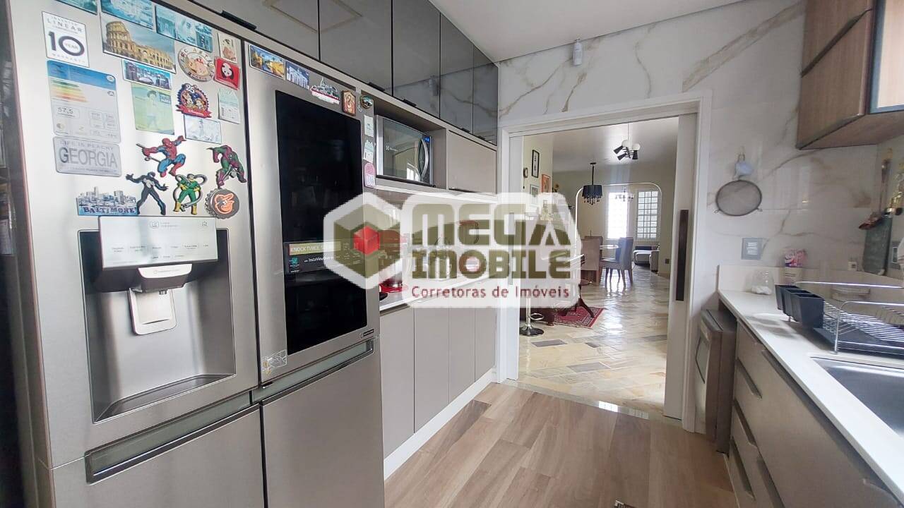 Casa, 4 quartos, 180 m² - Foto 3