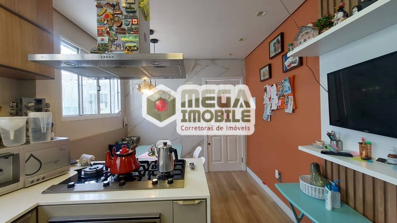 Casa, 4 quartos, 180 m² - Foto 2