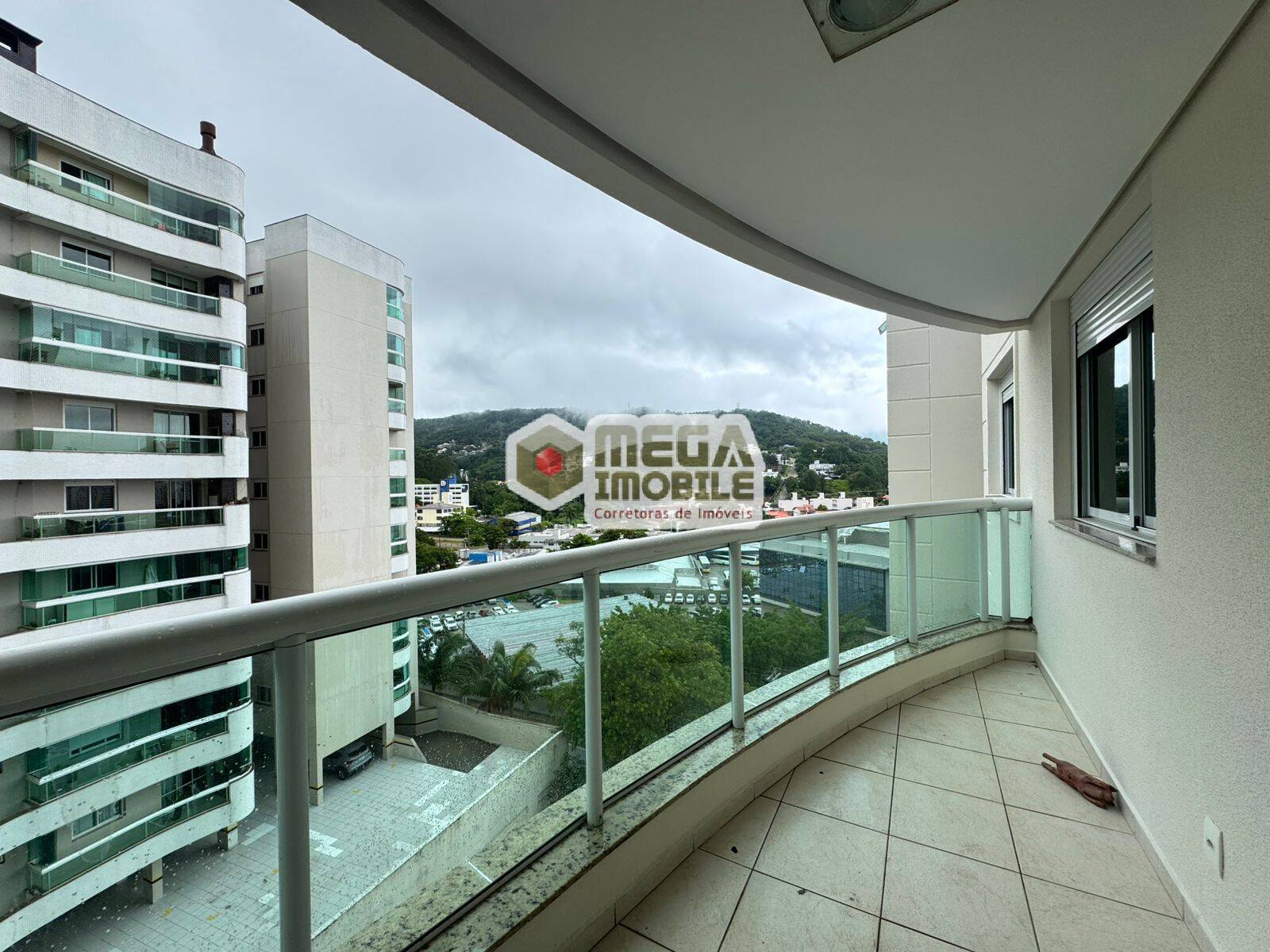 Apartamento 2 dorm , 77m² privativos, lazer , Itacorubi